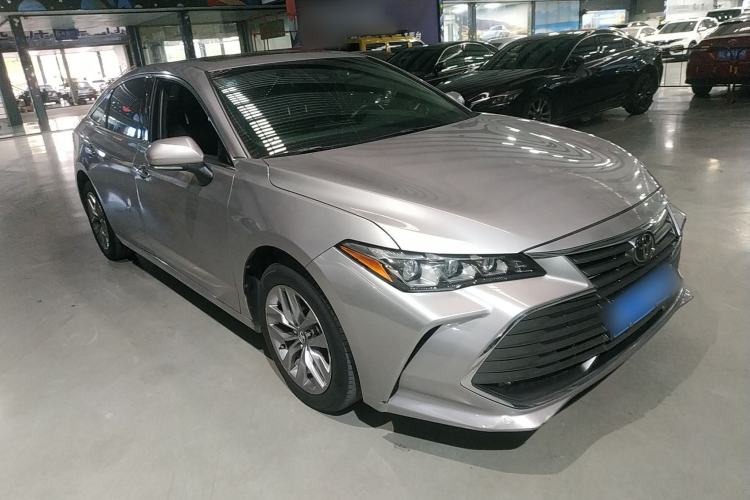Used Toyota Avalon 2019 2.0L Luxury Edition China VI Standard Front Right 45 Deg