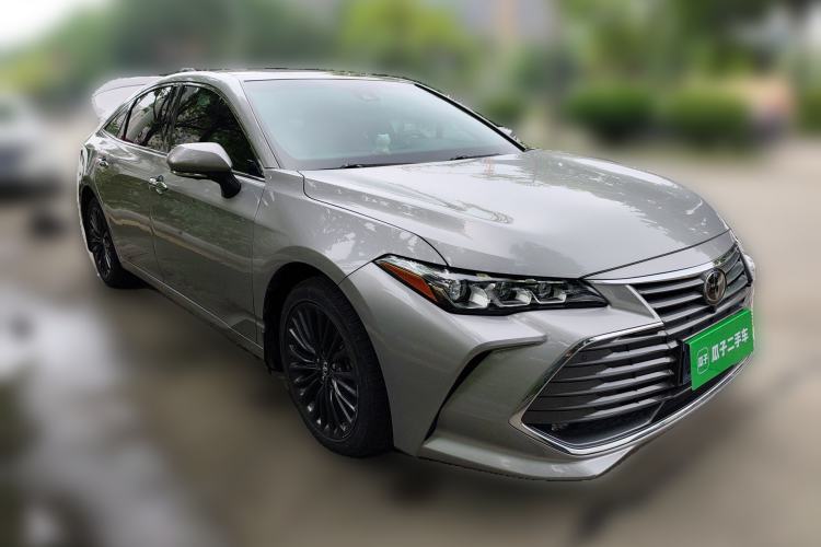 Used Toyota Avalon 2019 2.5L Touring Premium Version China VI Standard Front Right 45 Deg