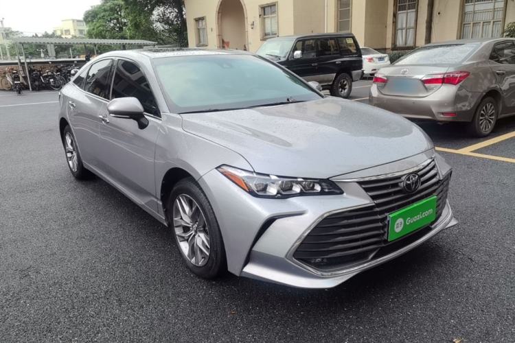 Used Toyota Avalon 2019 2.0L Luxury Edition China VI Standard Front Right 45 Deg