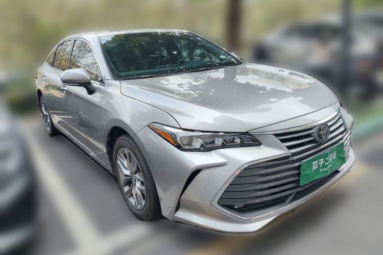 Used Toyota Avalon 2019 2.0L Luxury Edition China VI Standard Front Right 45 Deg