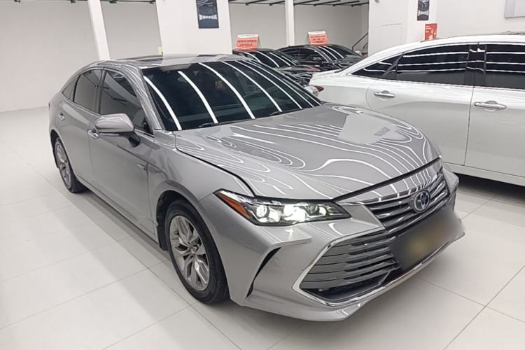Used Toyota Avalon 2019 Dual-Engine 2.5L Luxury Edition China VI Standard Front Right 45 Deg