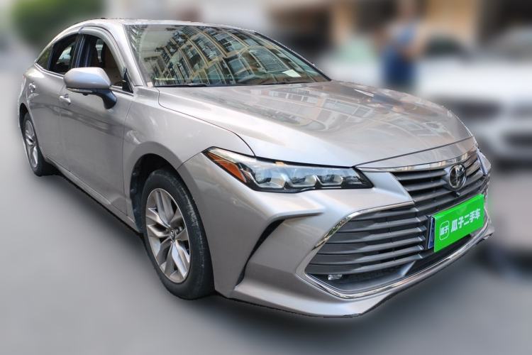 Used Toyota Avalon 2019 2.5L Ambition Version China VI Standard Front Right 45 Deg