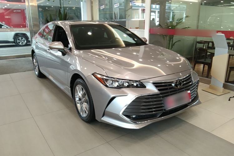 Used Toyota Avalon 2019 2.0L Luxury Edition China VI Standard Front Right 45 Deg