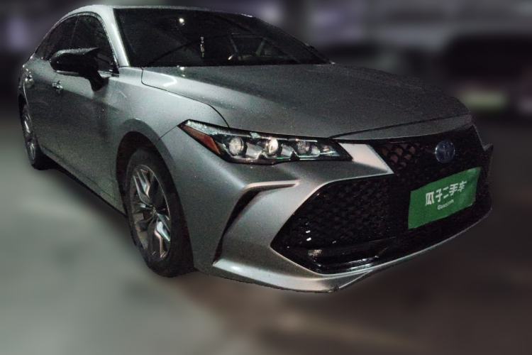 Used Toyota Avalon 2019 Dual-Engine 2.5L Luxury Edition China VI Standard Front Right 45 Deg
