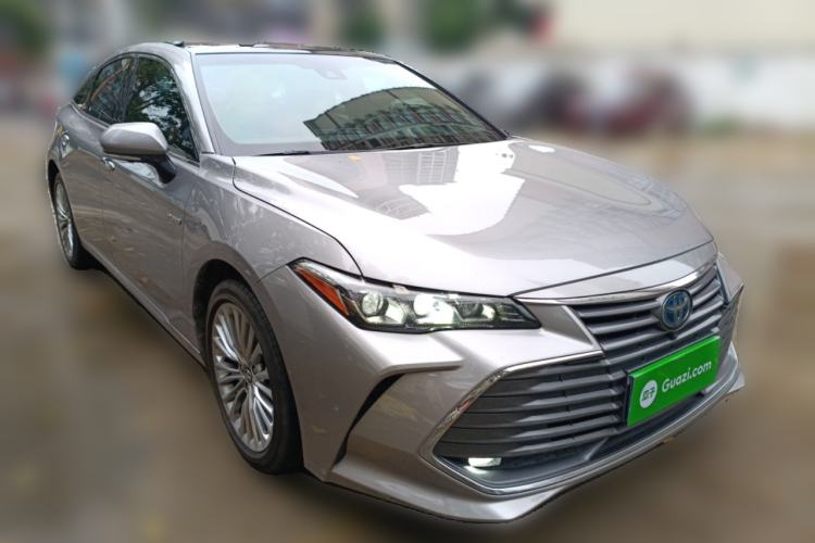 Used Toyota Avalon 2019 Dual-Engine 2.5L XLE Prestige Version China VI Standard Front Right 45 Deg