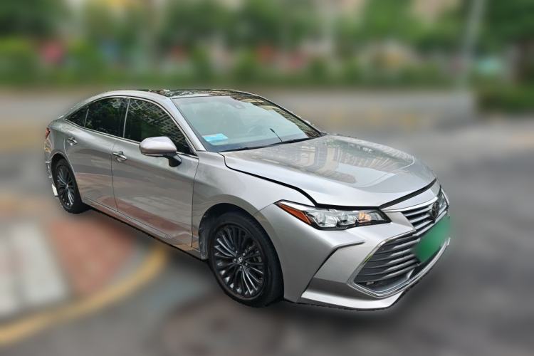 Used Toyota Avalon 2019 2.5L Touring Premium Version China VI Standard Front Right 45 Deg