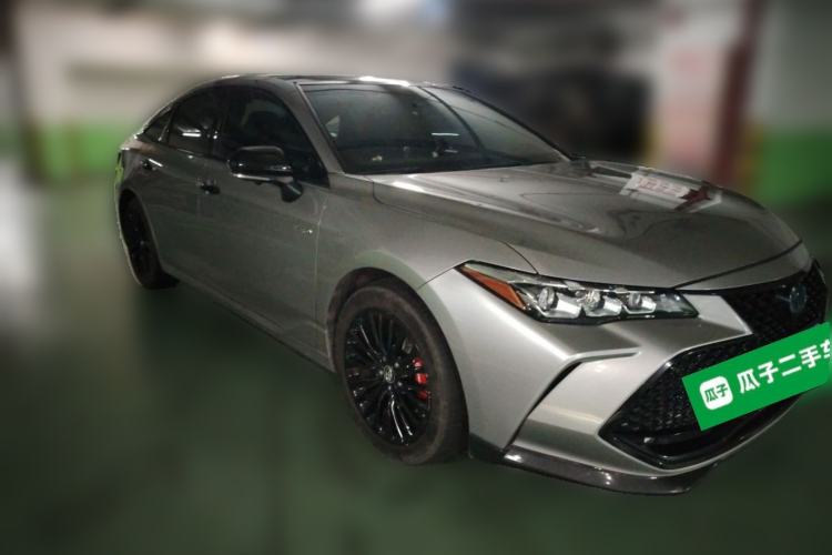 Used Toyota Avalon 2019 Dual-Engine 2.5L XLE Prestige Version China V Standard Front Right 45 Deg