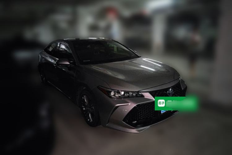 Used Toyota Avalon 2019 Dual-Engine 2.5L XLE Prestige Version China VI Standard Front Right 45 Deg