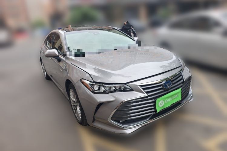 Used Toyota Avalon 2019 Dual-Engine 2.5L XLE Prestige Version China V Standard Front Right 45 Deg