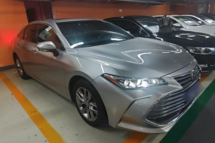Used Toyota Avalon 2019 2.0L Luxury Edition China VI Standard Front Right 45 Deg