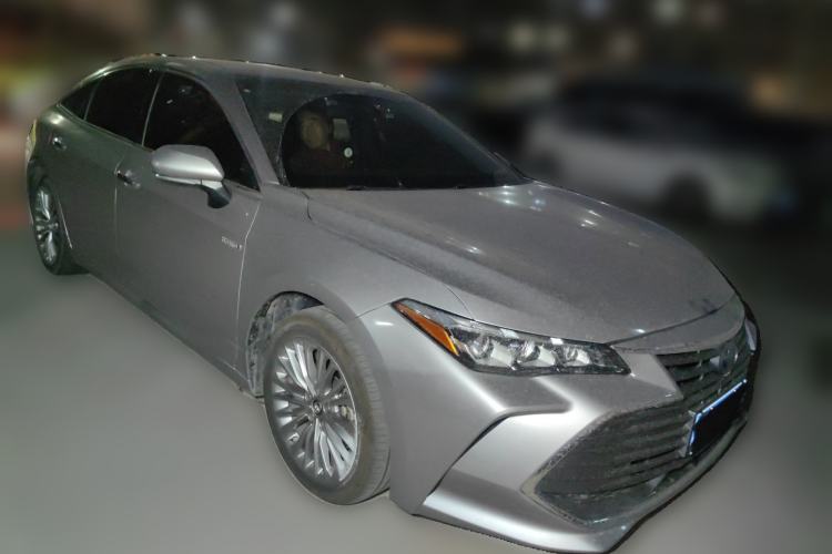 Used Toyota Avalon 2019 Dual-Engine 2.5L XLE Prestige Version China VI Standard Front Right 45 Deg