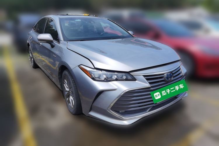 Used Toyota Avalon 2019 Dual-Engine 2.5L Luxury Edition China VI Standard Front Right 45 Deg