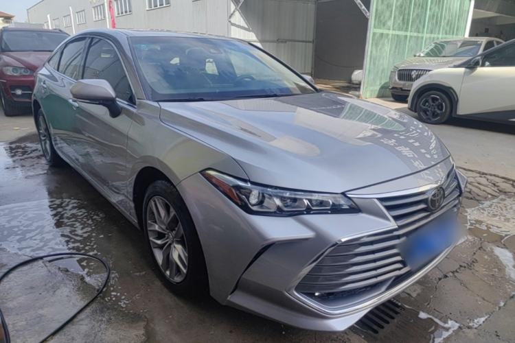 Used Toyota Avalon 2019 2.0L Luxury Edition China VI Standard Front Right 45 Deg