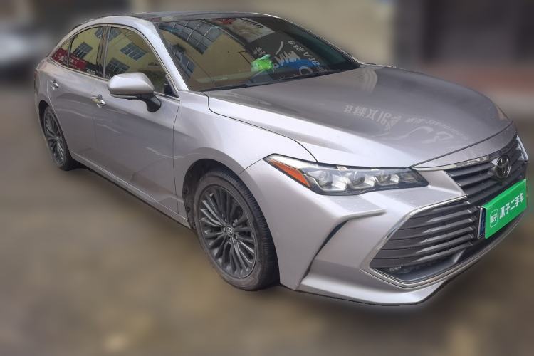 Used Toyota Avalon 2019 2.5L Touring Premium Version China VI Standard Front Right 45 Deg
