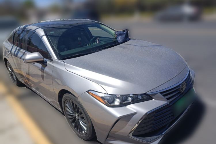 Used Toyota Avalon 2019 2.5L Touring Premium Version China VI Standard Front Right 45 Deg
