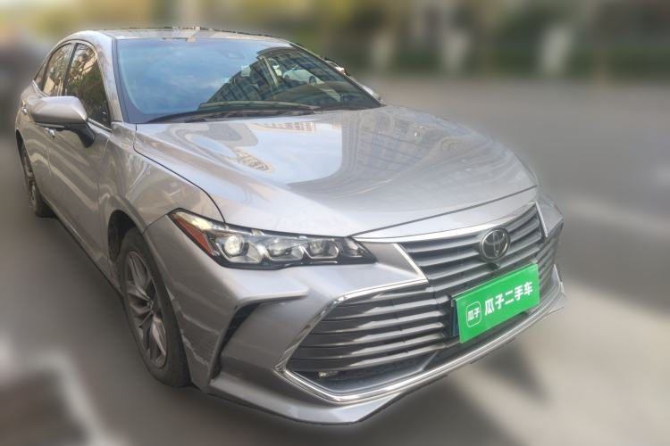 Used Toyota Avalon 2019 2.0L Luxury Edition China VI Standard Front Right 45 Deg