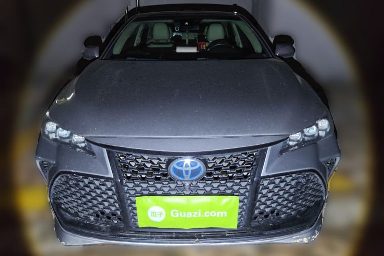 Used Toyota Avalon 2019 Dual-Engine 2.5L XLE Prestige Version China VI Standard Front