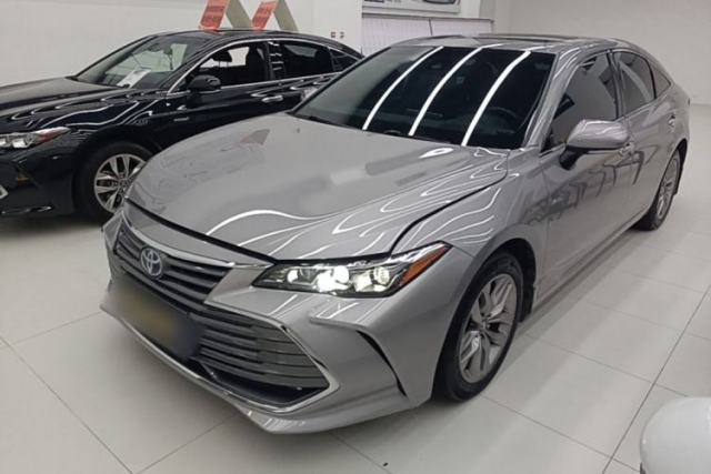 Used Toyota Avalon 2019 Dual-Engine 2.5L Luxury Edition China VI Standard