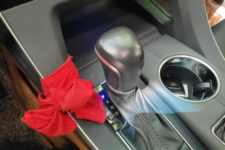 Used Toyota Avalon 2019 2.5L Touring Premium Version China V Standard Gear Lever