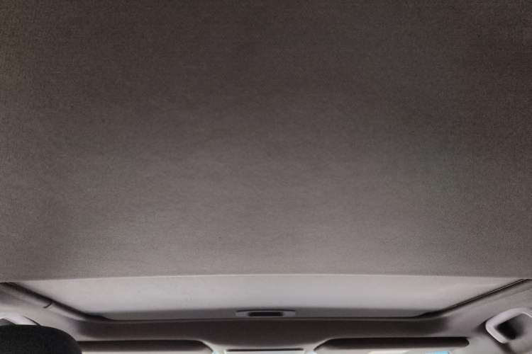 Used Toyota Avalon 2019 2.0L Luxury Edition China VI Standard Headliner