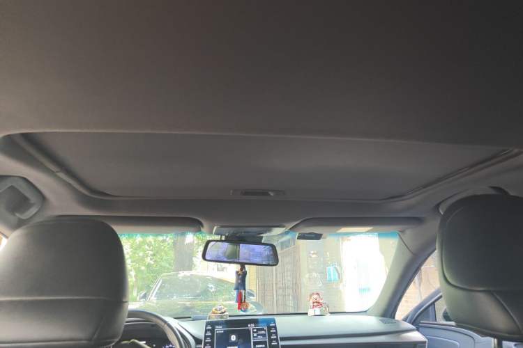 Used Toyota Avalon 2019 2.0L Luxury Edition China VI Standard Headliner
