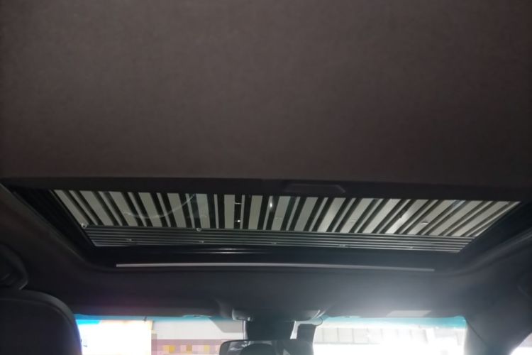 Used Toyota Avalon 2019 2.0L XLE Premium Edition China VI Headliner