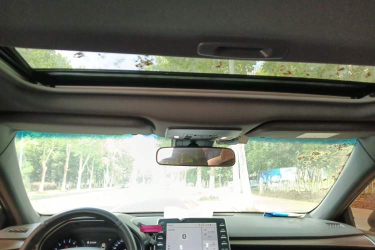 Used Toyota Avalon 2019 2.0L Ambition Edition China VI Headliner