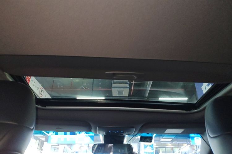 Used Toyota Avalon 2019 2.0L Luxury Edition China VI Standard Headliner