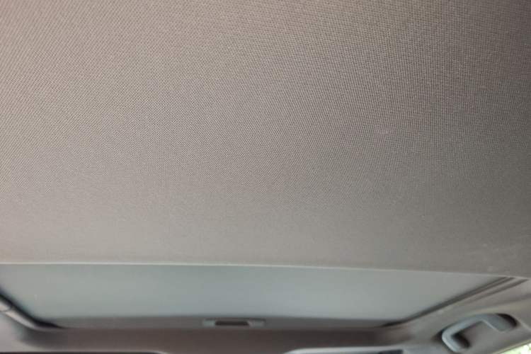 Used Toyota Avalon 2019 2.0L Luxury Edition China VI Standard Headliner