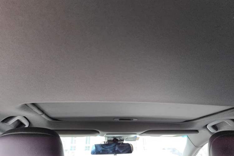 Used Toyota Avalon 2019 2.0L Luxury Edition China VI Standard Headliner