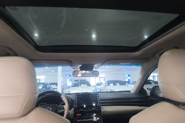 Used Toyota Avalon 2019 2.5L Touring Premium Version China VI Standard Headliner