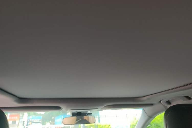 Used Toyota Avalon 2019 2.5L Touring Premium Version China VI Standard Headliner
