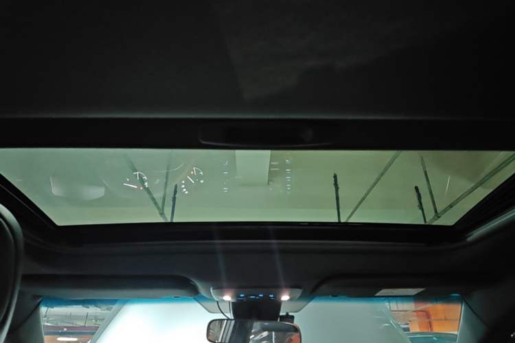 Used Toyota Avalon 2019 2.0L Luxury Edition China VI Standard Headliner