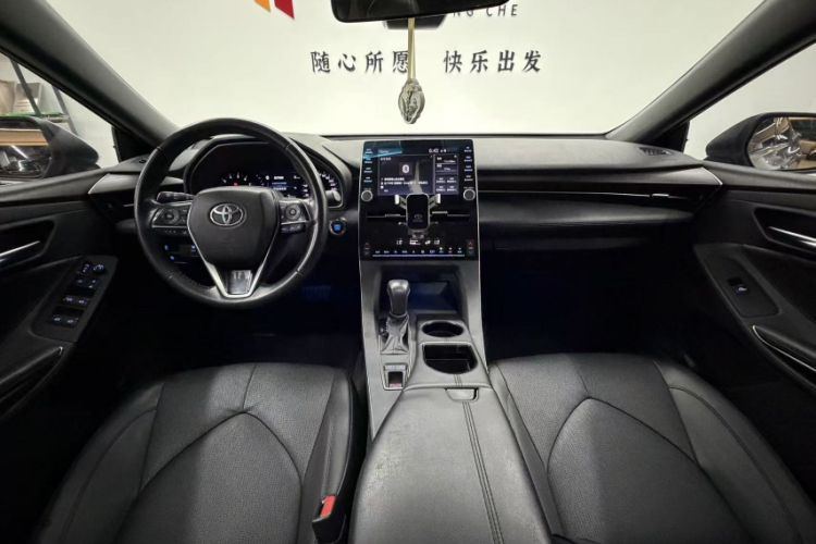 Used Toyota Avalon 2019 2.0L Luxury Edition China VI Standard Headliner