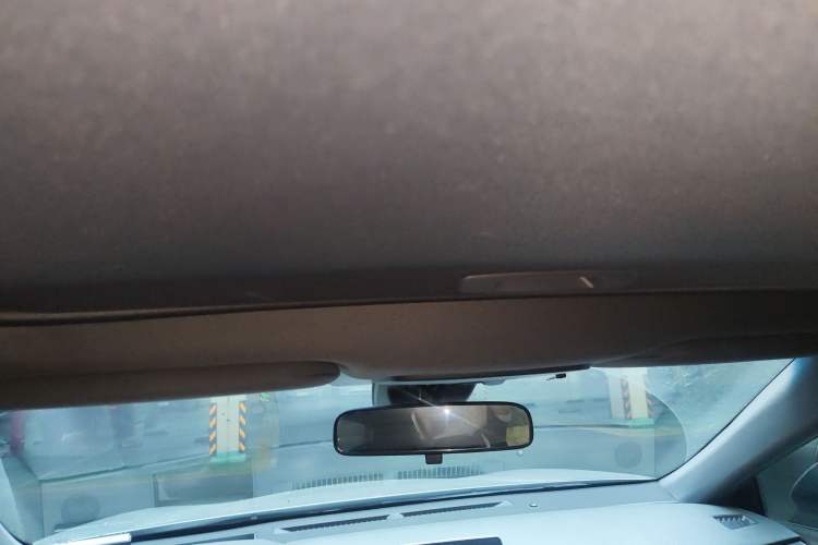 Used Toyota Avalon 2019 Dual-Engine 2.5L Luxury Edition China VI Standard Headliner