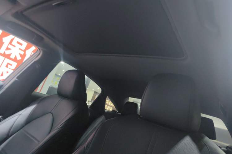 Used Toyota Avalon 2019 2.0L XLE Premium Edition China VI Headliner