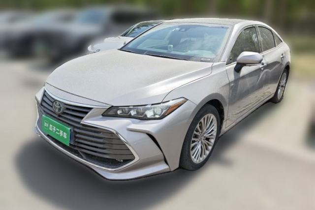 Used Toyota Avalon 2019 Dual-Engine 2.5L XLE Prestige Version China VI Standard