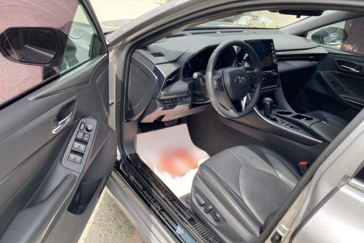 Used Toyota Avalon 2019 Dual-Engine 2.5L Luxury Edition China VI Standard Interior 1