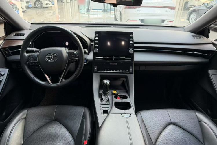 Used Toyota Avalon 2019 2.0L XLE Premium Edition China VI Interior 1