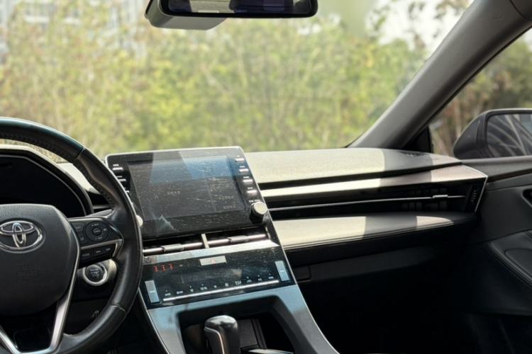 Used Toyota Avalon 2019 2.0L Luxury Edition China VI Standard Interior 11