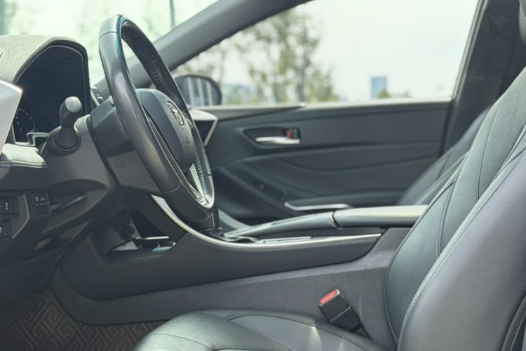 Used Toyota Avalon 2019 2.0L Luxury Edition China VI Standard Interior 15