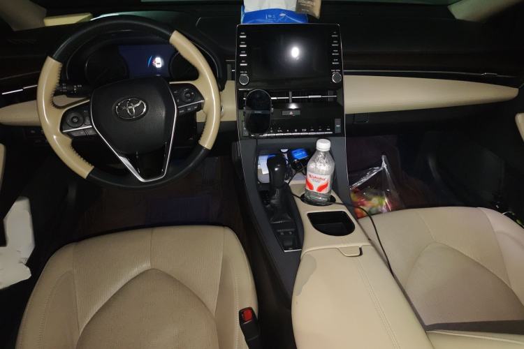 Used Toyota Avalon 2019 2.0L XLE Premium Edition China VI Interior 2