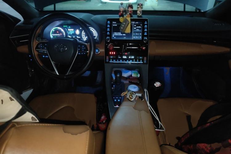 Used Toyota Avalon 2019 Dual-Engine 2.5L XLE Prestige Version China VI Standard Interior 2