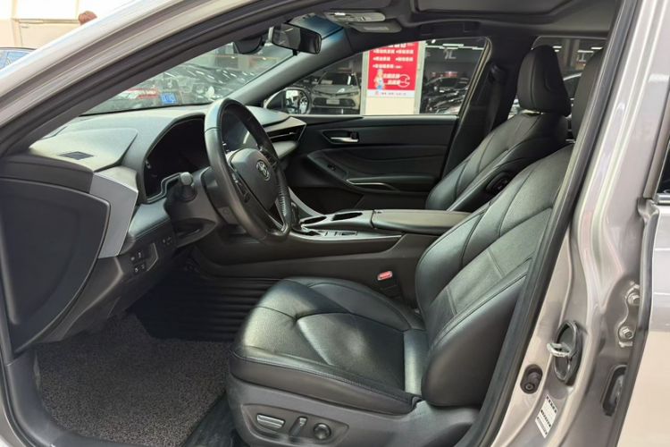 Used Toyota Avalon 2019 2.0L XLE Premium Edition China VI Interior 2