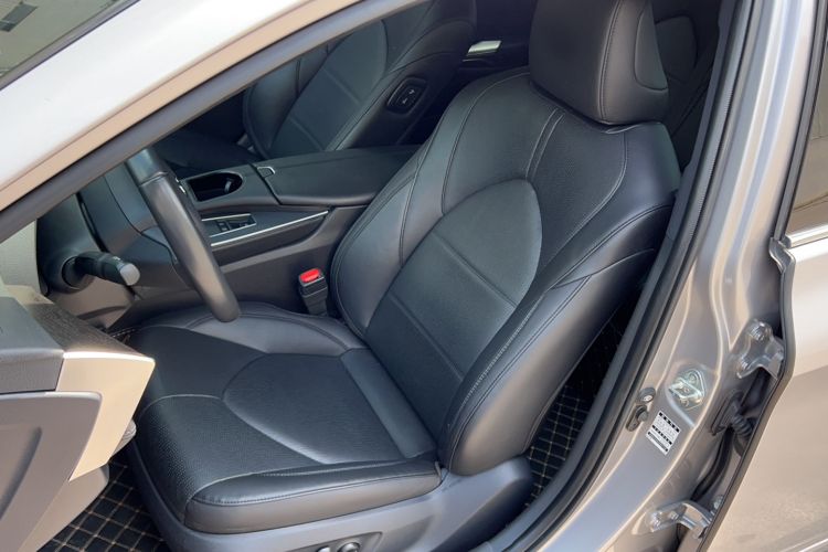 Used Toyota Avalon 2019 2.0L Luxury Edition China VI Standard Interior 2