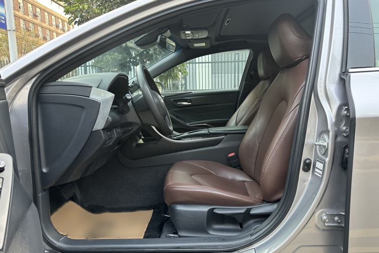 Used Toyota Avalon 2019 2.0L Ambition Edition China VI Interior 2