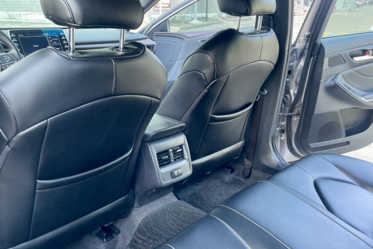 Used Toyota Avalon 2019 2.0L Ambition Edition China VI Interior 3