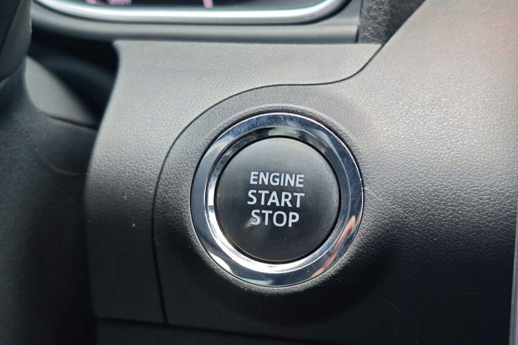 Used Toyota Avalon 2019 2.0L XLE Premium Edition China VI Interior 4
