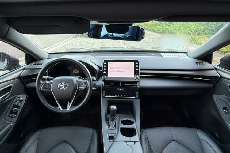 Used Toyota Avalon 2019 2.0L Luxury Edition China VI Standard Interior 4