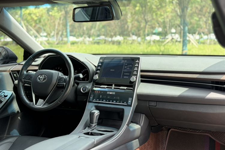 Used Toyota Avalon 2019 2.0L Luxury Edition China VI Standard Interior 5